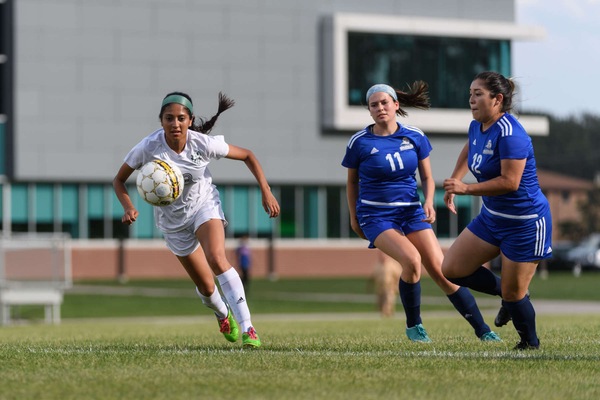 Solid soccer in Cyclones' 7th straight victory